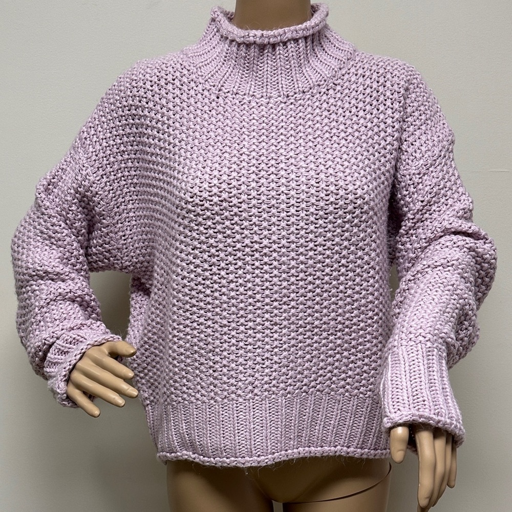 Vestique Lilac Big Knit Chunky Rolled Turtleneck Cropped Sweater size M